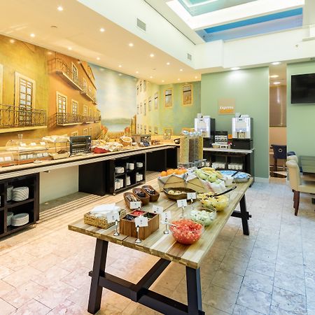 Holiday Inn Express Lisboa - Av. Liberdade By Ihg Exterior foto